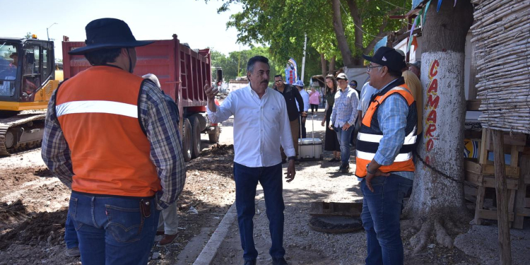 SUPERVISA LAMARQUE RECONSTRUCCIÓN DE COLECTOR SANITARIO QUE BENEFICIARÁ A MÁS DE 50 MIL PERSONAS