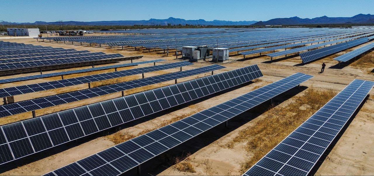 ENTRAN EN OPERACIÓN AL 100% DOS ETAPAS DE LA PLANTA SOLAR MÁS GRANDE DE LATINOAMÉRICA: DURAZO