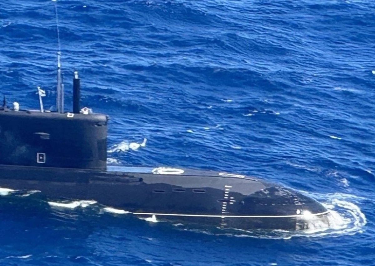 CHINA LANZA MISIL DE PRUEBA DESDE SUBMARINO EN EL PACÍFICO